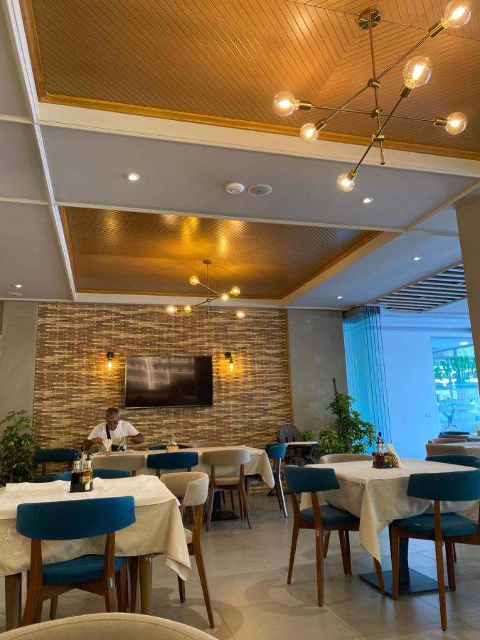 Hotel Vila Mare Durrës Exteriör bild