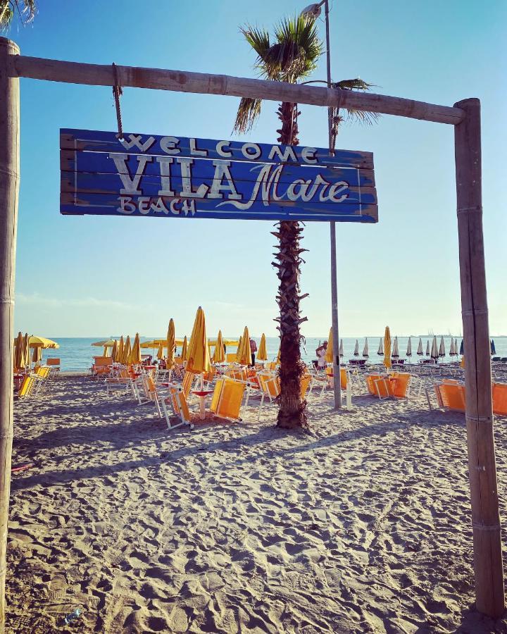 Hotel Vila Mare Durrës Exteriör bild